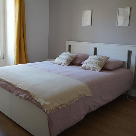 Un Dimanche Chez Julie Chambre Celestine Parthenay Esterno foto