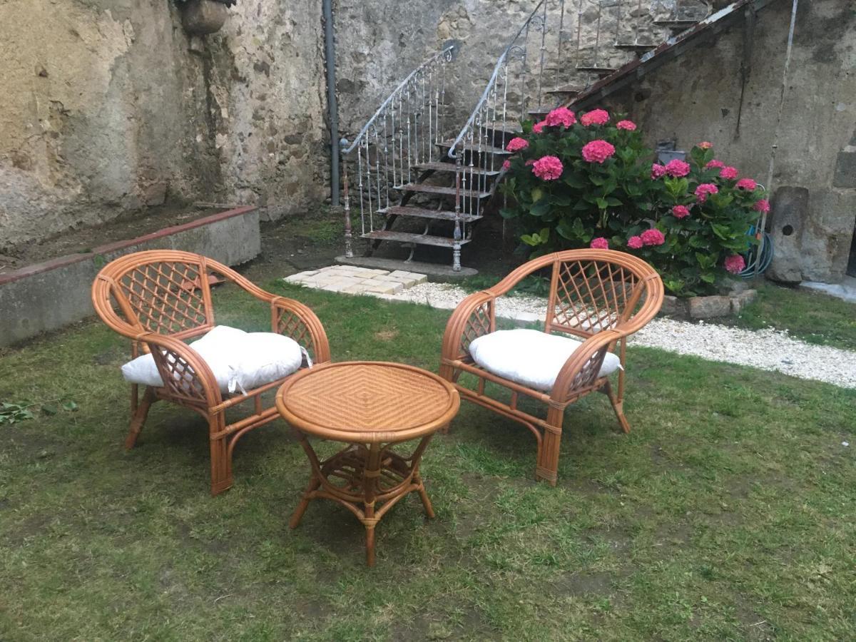 Un Dimanche Chez Julie Chambre Celestine Parthenay Esterno foto