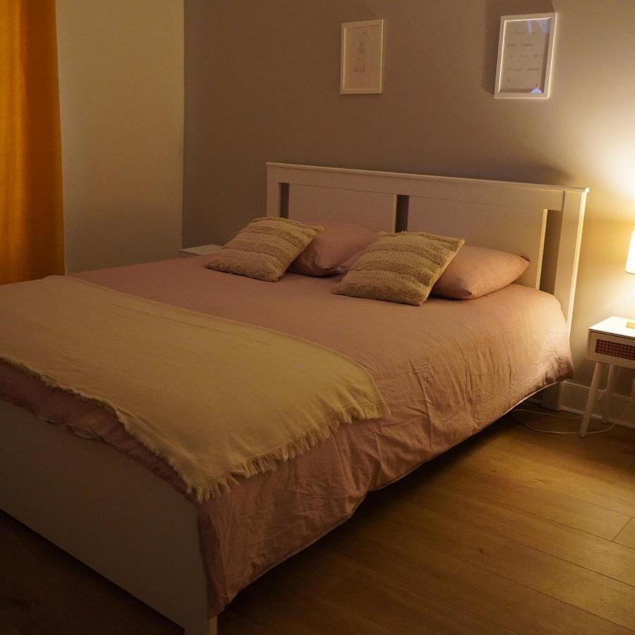 Un Dimanche Chez Julie Chambre Celestine Parthenay Esterno foto