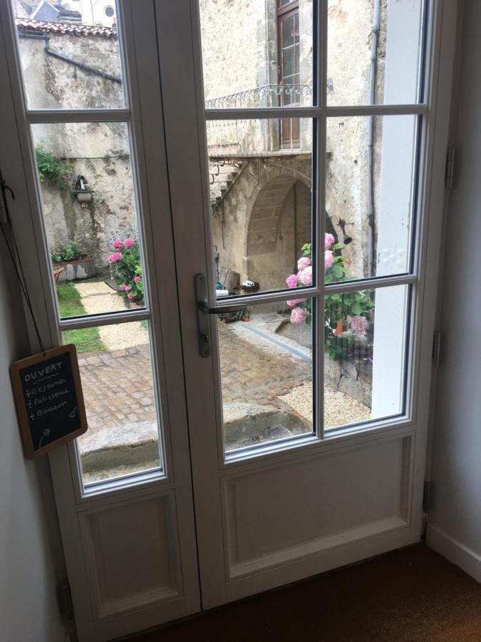 Un Dimanche Chez Julie Chambre Celestine Parthenay Esterno foto